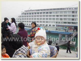 Beijing Xian Chongqing Yangtze River Yichang Shanghai 11 Day Tour